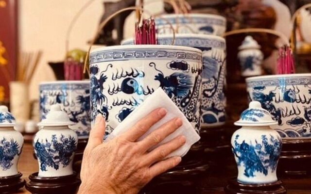 Cách lau dọn bàn thờ ngày Tết và những lưu ý quan trọng